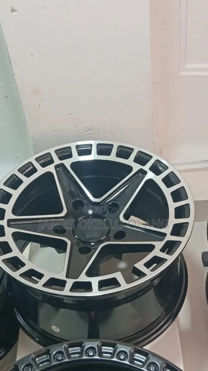 Landcruiser Hardtop 17inches Sport Rims .