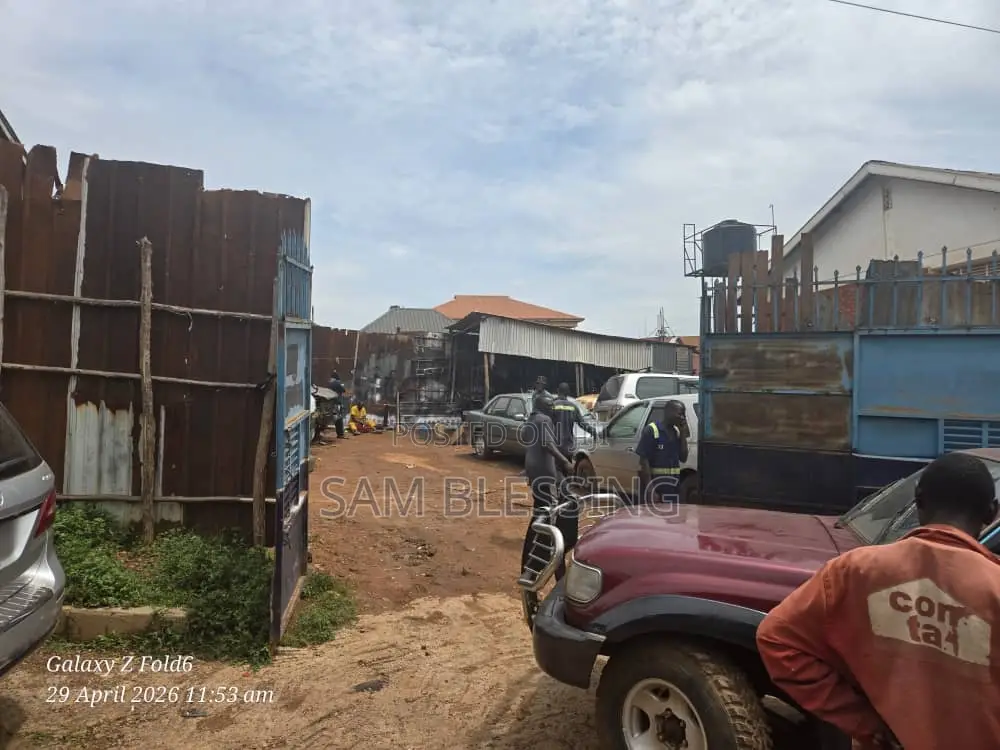 8 Decimals for Sale in Namuwongo