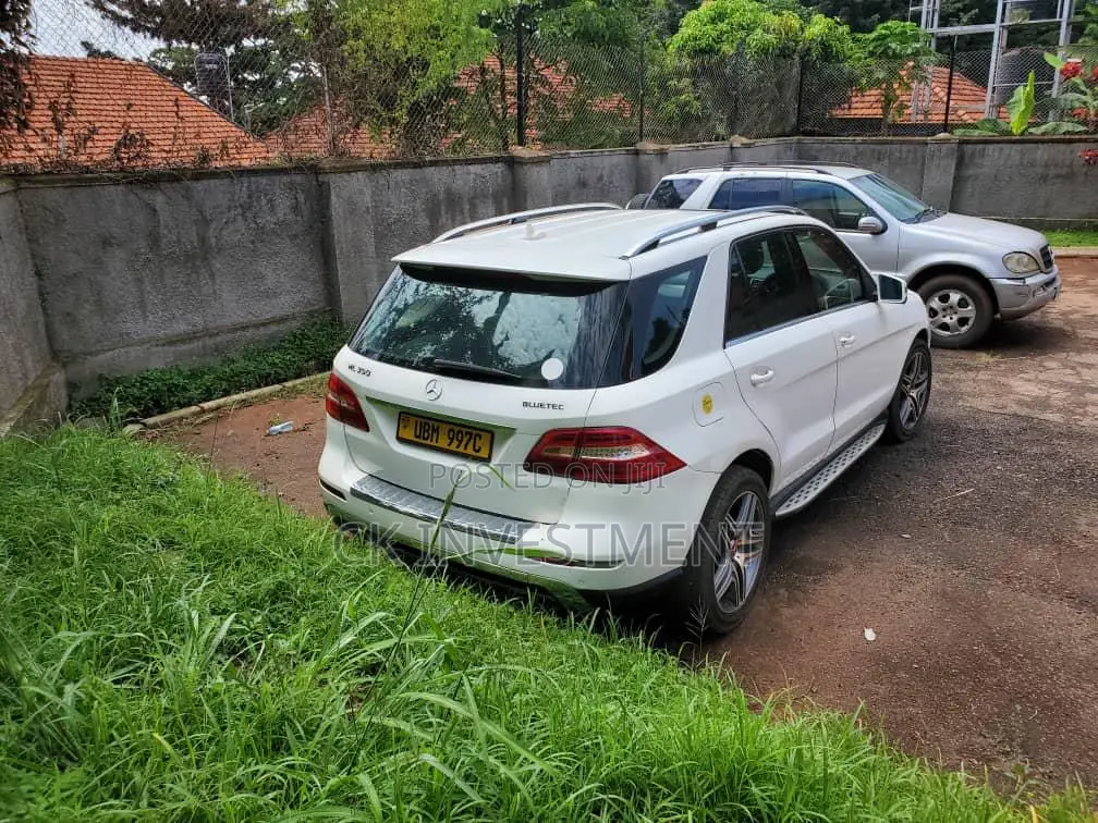 Mercedes-Benz M Class ML350 4MATIC 4dr SUV AWD (3.5L 6cyl 7A) 2014 White