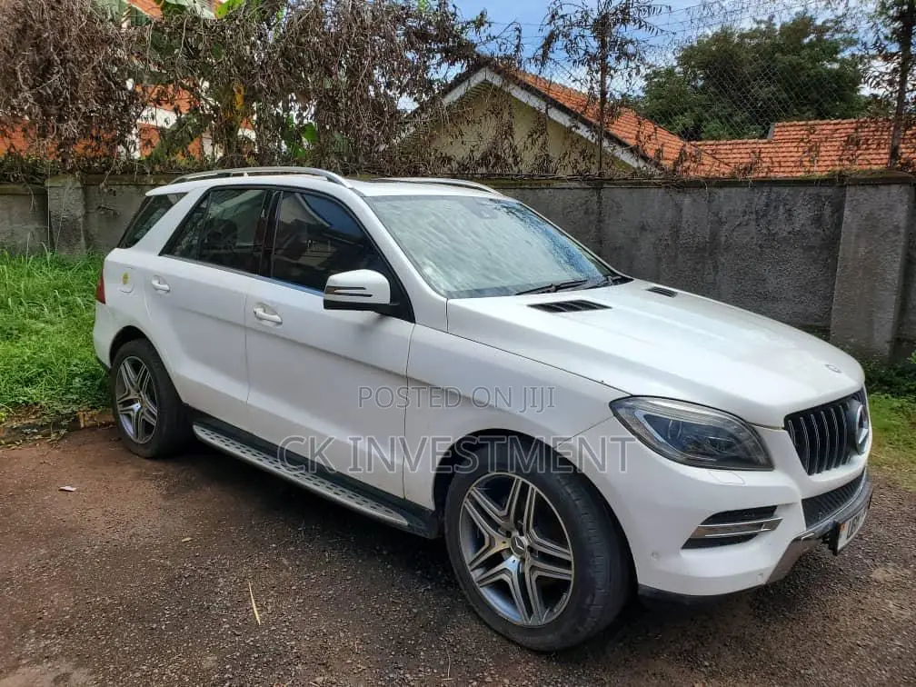 Mercedes-Benz M Class ML350 4MATIC 4dr SUV AWD (3.5L 6cyl 7A) 2014 White