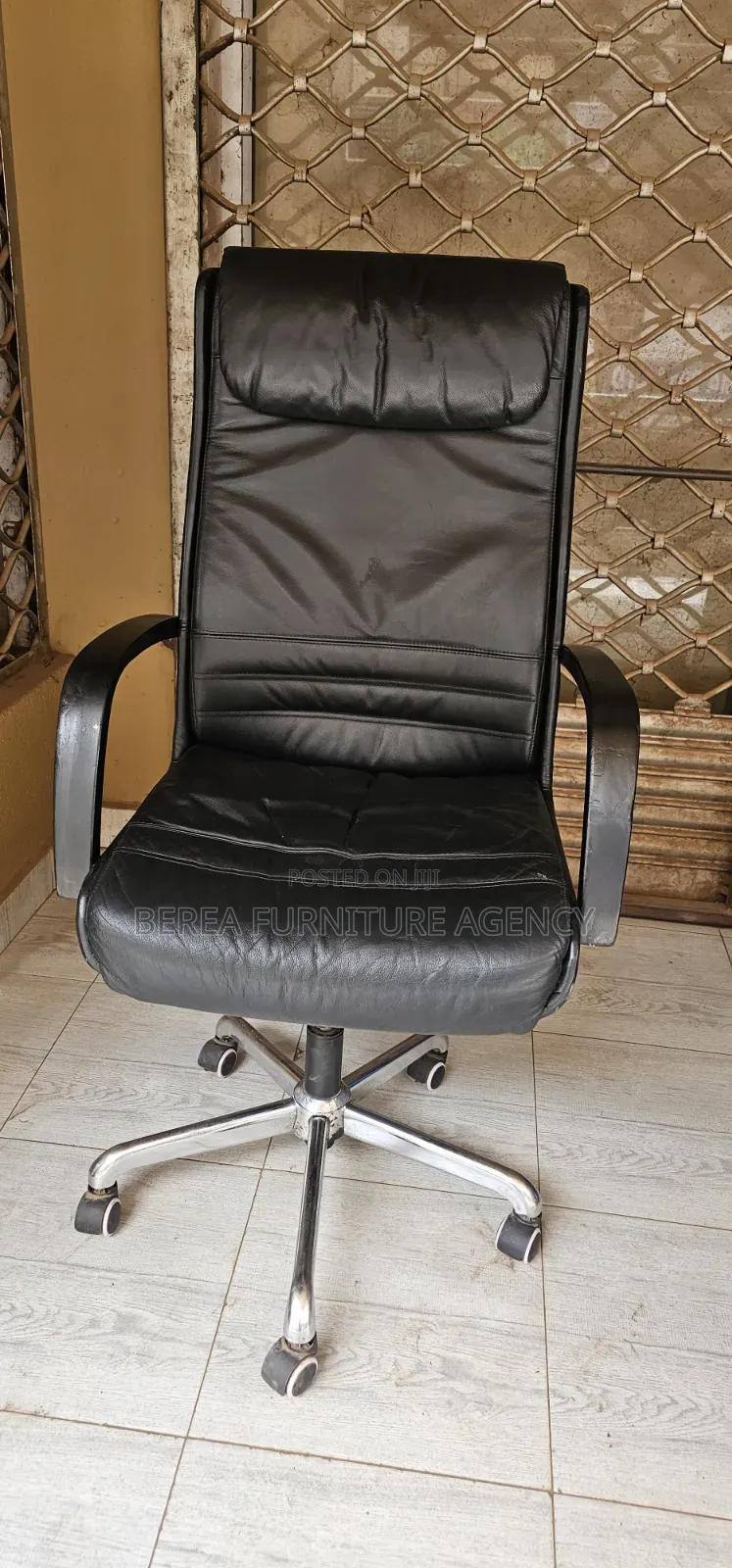 Stunning Office Executive Chair