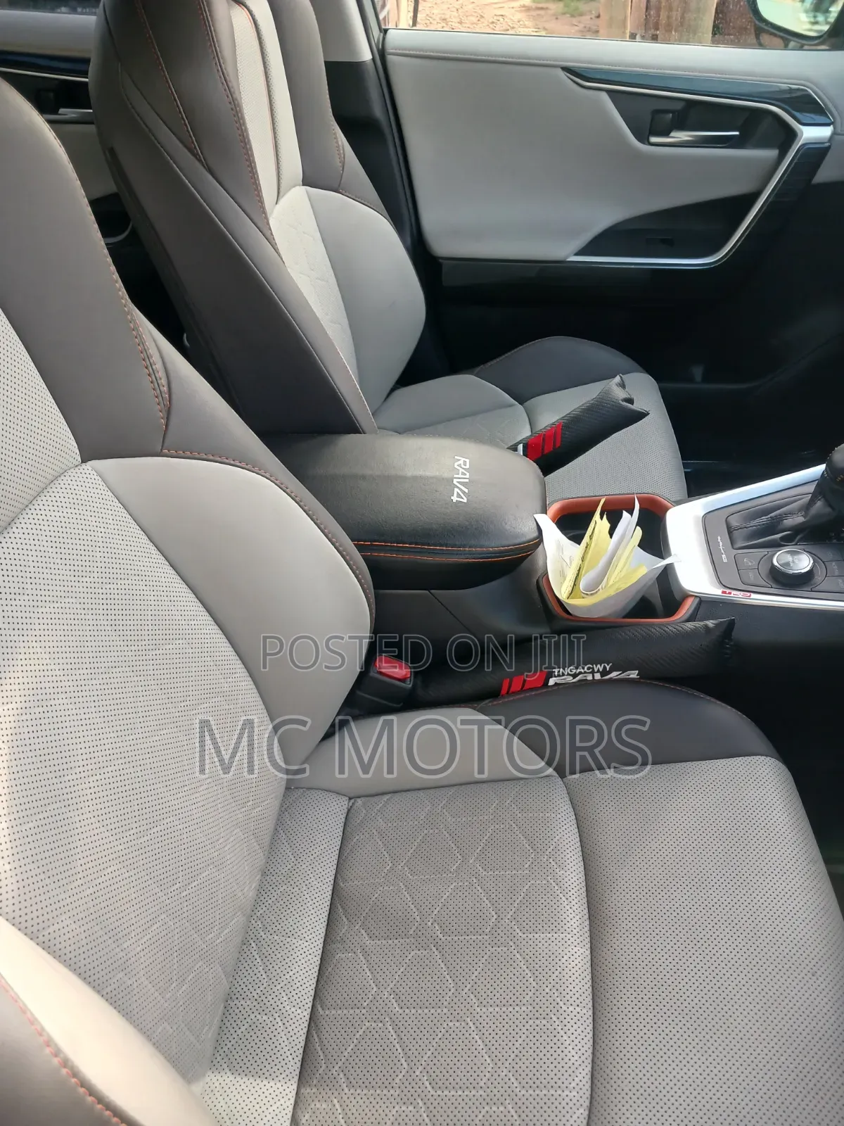 Toyota RAV4 Limited AWD 2024 White