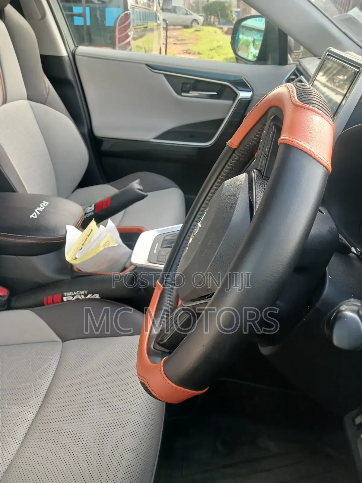 Toyota RAV4 Limited AWD 2024 White