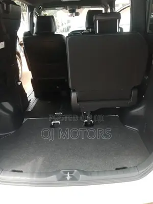 Toyota Noah 2.0 FWD (7 Seater) 2017 White