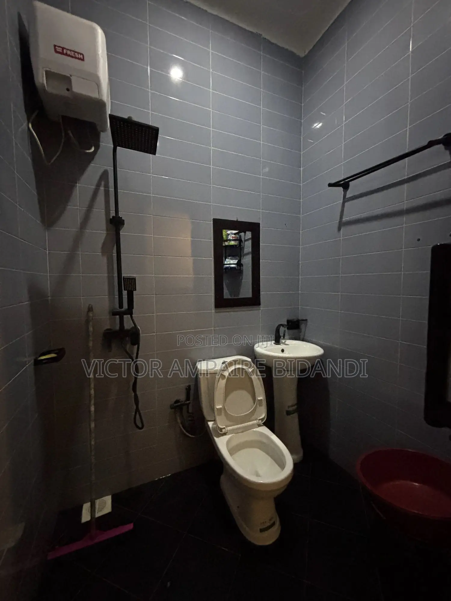 Minipalais Studio Apartment Bunga, Ggaba Road Next to King Ceasor Uni