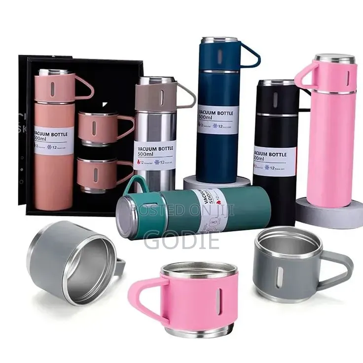 500ml Stainless Steel Vacuum Flask That Includes Three Matching Cups,