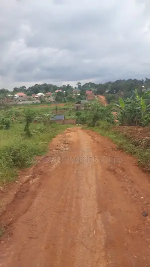 Titled 50x100 Plot in Kavule Lulagala