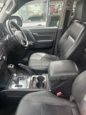 Mitsubishi Pajero V80 3.0 VR-I 2014 White