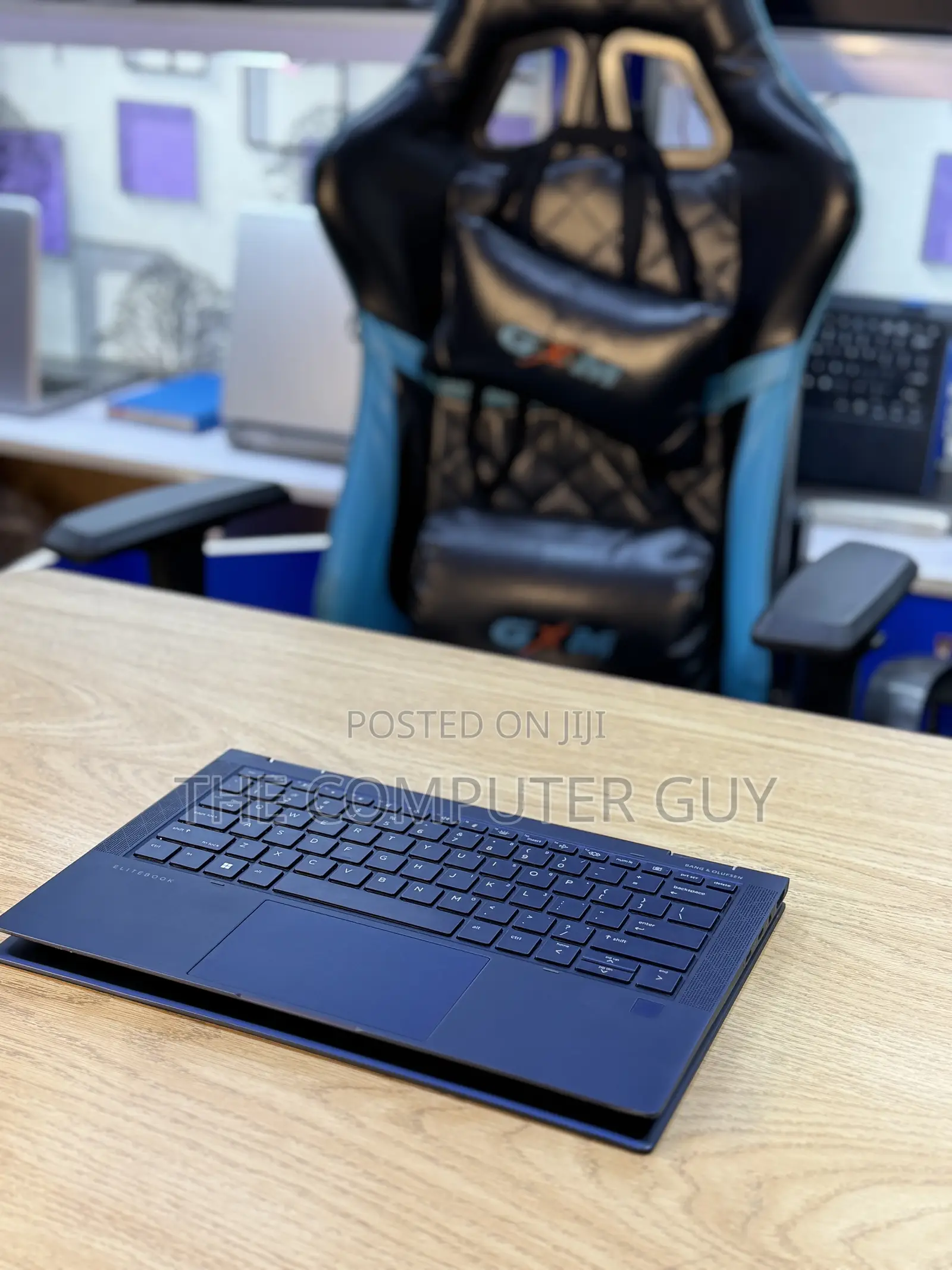 New Laptop HP Dragonfly G2 16GB Intel Core i7 SSD 256GB