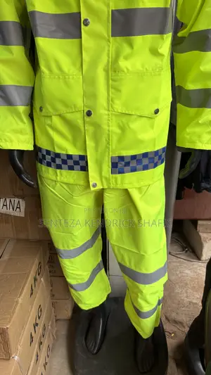 High-visibility Reflective Rain Suit (2-piece Set)