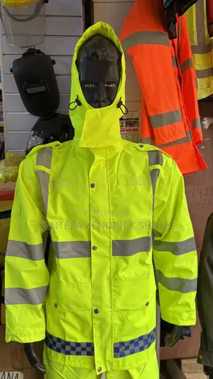 High-visibility Reflective Rain Suit (2-piece Set)
