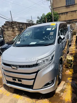 Toyota Noah 2.0 FWD (7 Seater) 2018 Silver