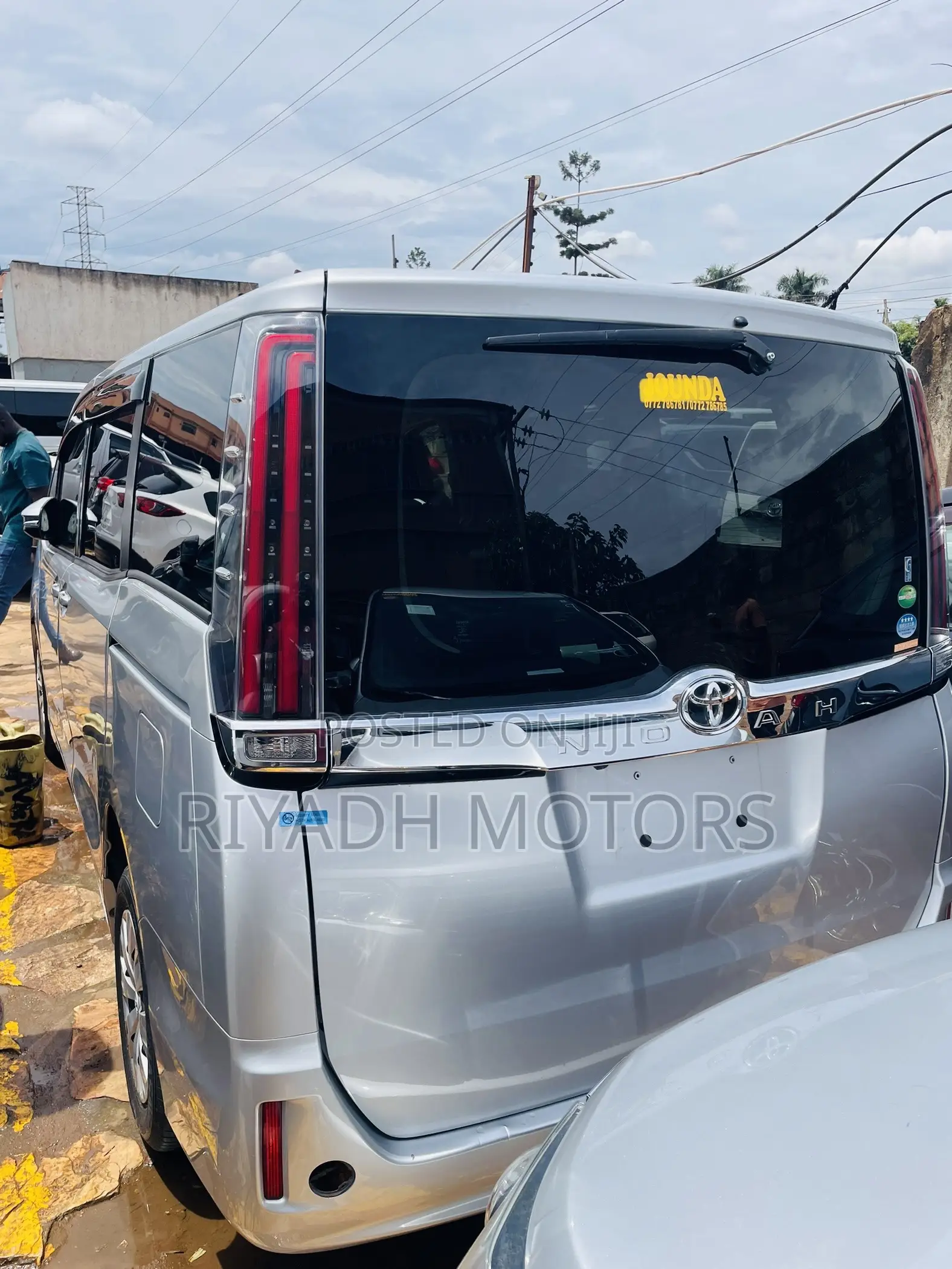Toyota Noah 2.0 FWD (7 Seater) 2018 Silver