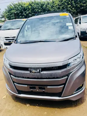 Toyota Noah 2.0 FWD (7 Seater) 2019 Gray