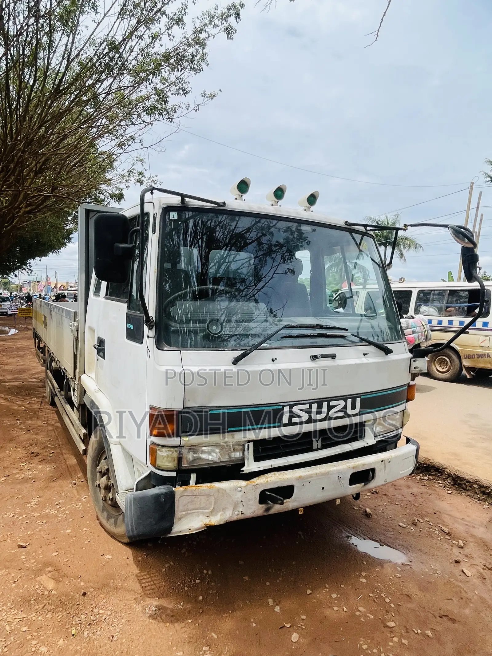 Isuzu Forward 6he1