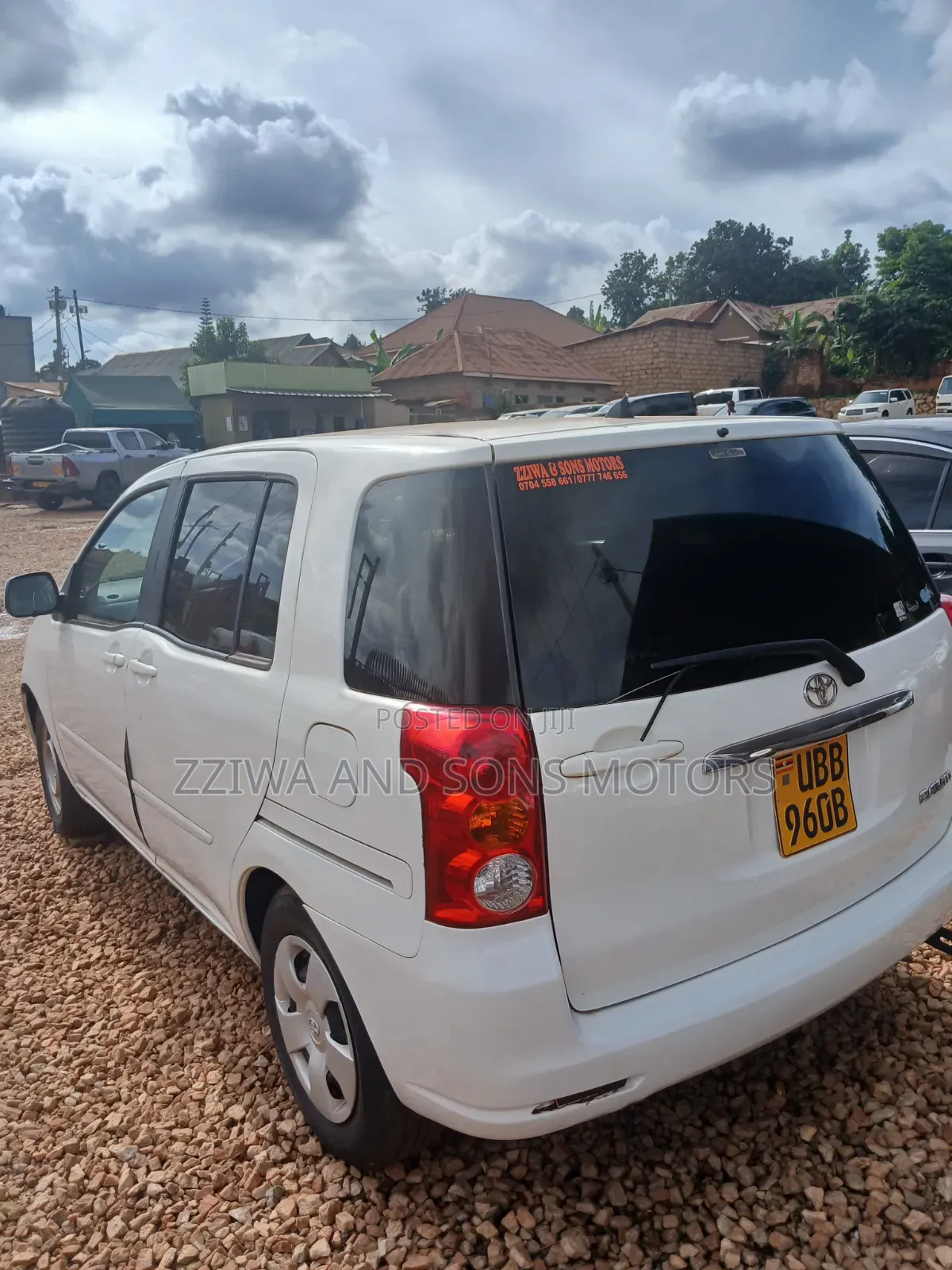 Toyota Raum 1.5 FWD 2004 White