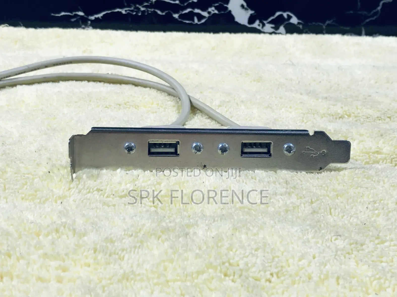 Port Usb 2.0 a Female Slot Plate Adapter Used to Add Extra Usb Port
