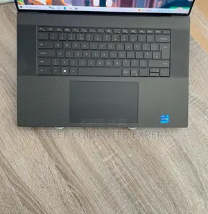 New Laptop Dell XPS 17 9720 16GB Intel Core i7 SSD 512GB