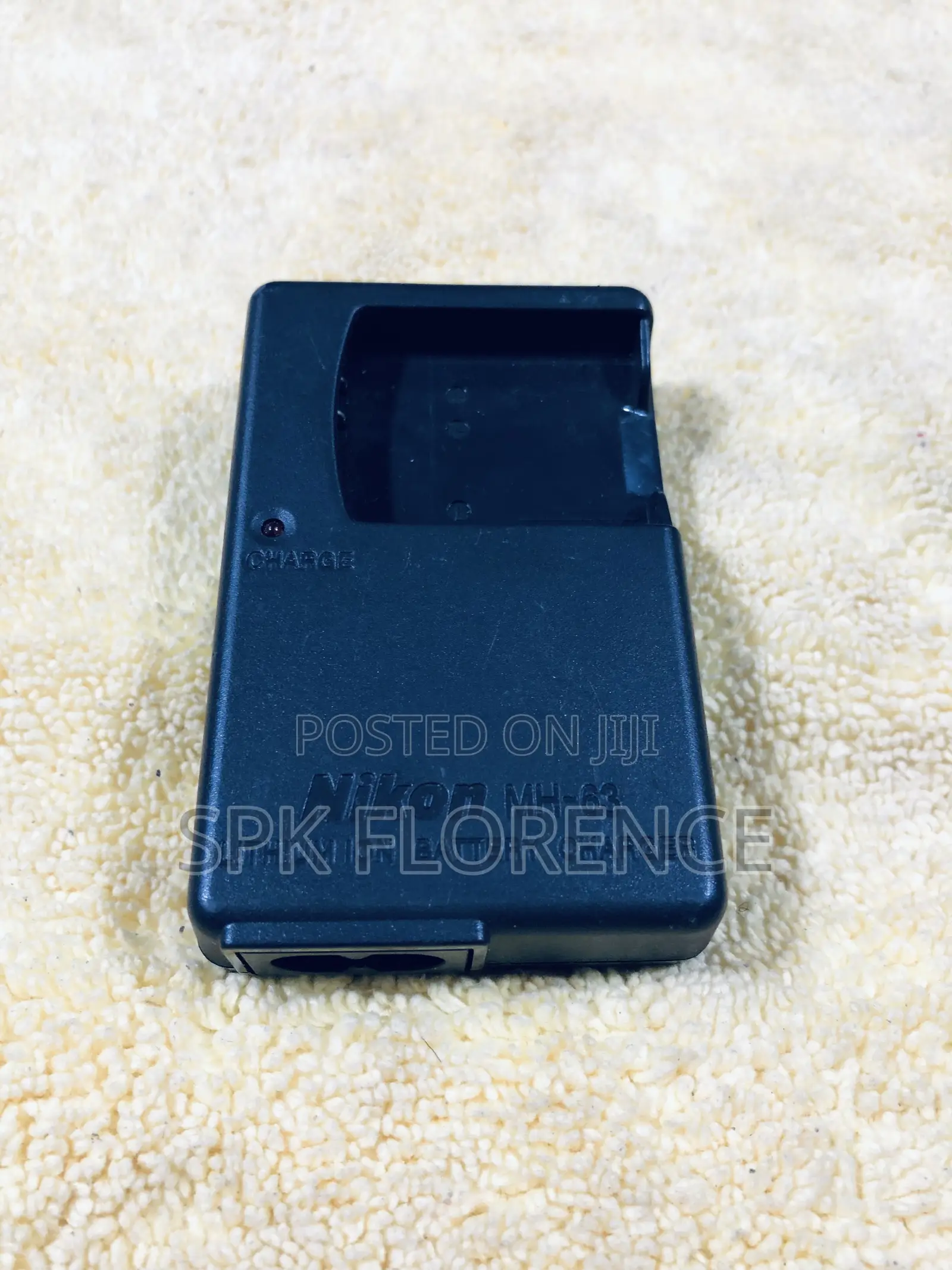 Nikon Class2 Charger Mh-63 4.2v