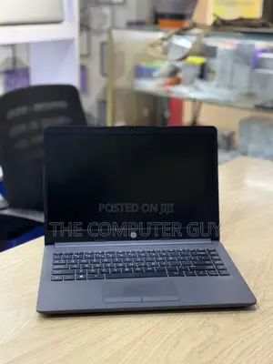 New Laptop HP 15 8GB Intel Core i5 SSD 256GB