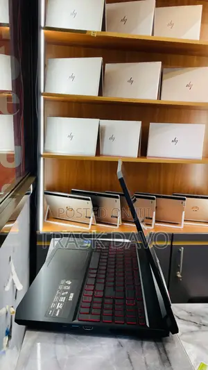 New Laptop Acer Nitro 5 16GB Intel Core i7 SSHD+SSD 512GB