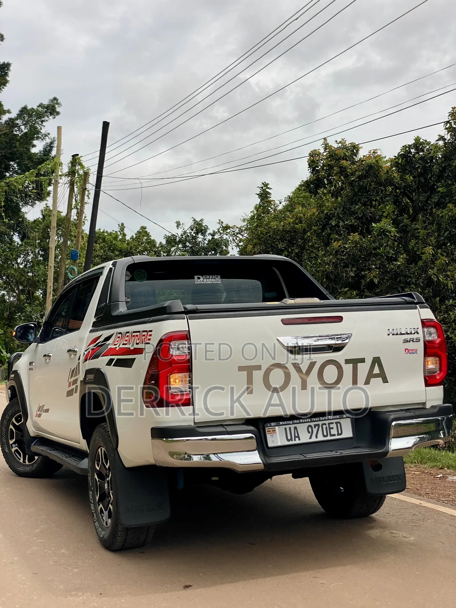 Toyota Hilux 2017 White