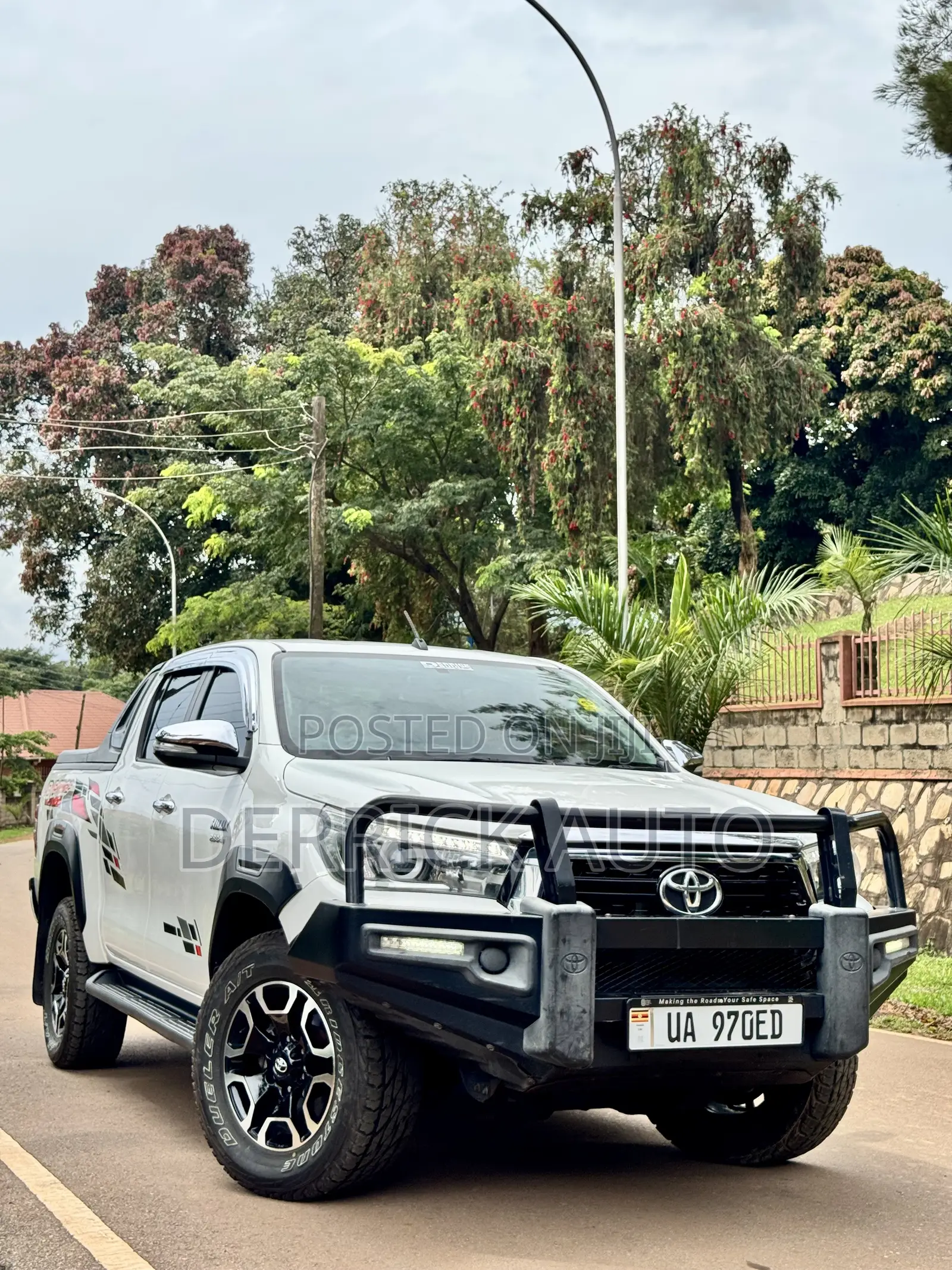 Toyota Hilux 2017 White