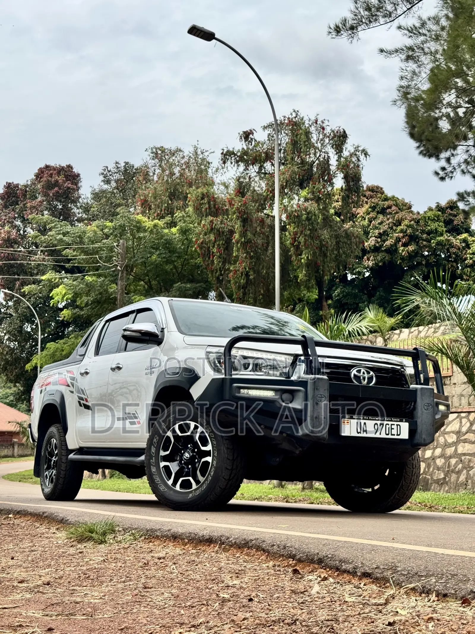 Toyota Hilux 2017 White