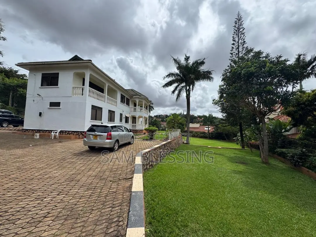 6bdrm Maisonette in Buziga Hill Road, Central Division for sale