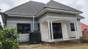 4bdrm House in Bujjoko Mityana, Nsangi for sale