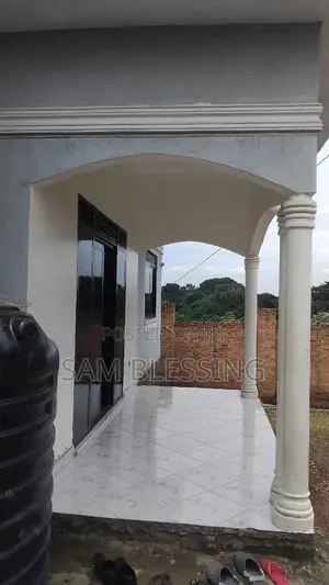 4bdrm House in Bujjoko Mityana, Nsangi for sale