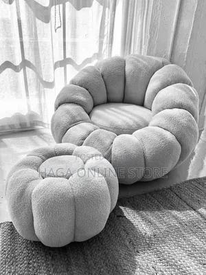 Pumpkin Chair With Ottoman
