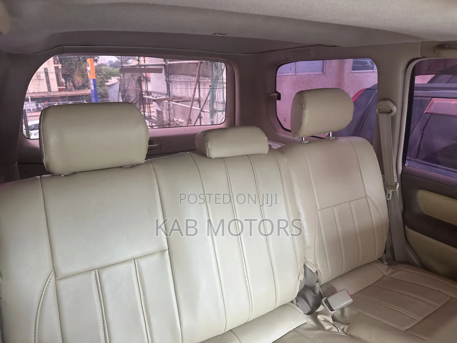 Toyota Land Cruiser 2000 Silver