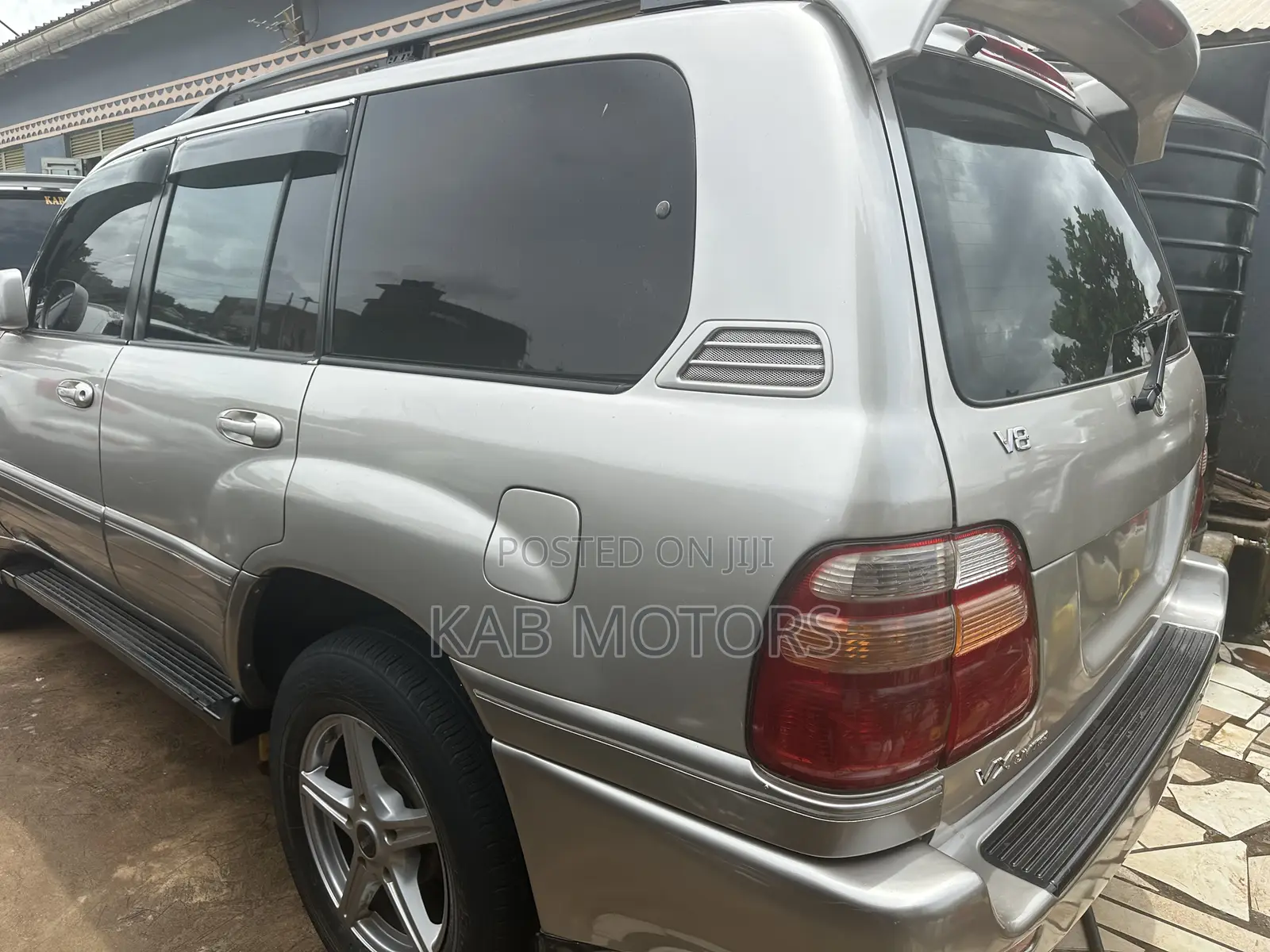 Toyota Land Cruiser 2000 Silver