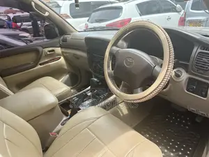 Toyota Land Cruiser 2000 Silver
