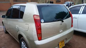 Toyota Opa 2005 Gold