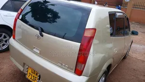 Toyota Opa 2005 Gold