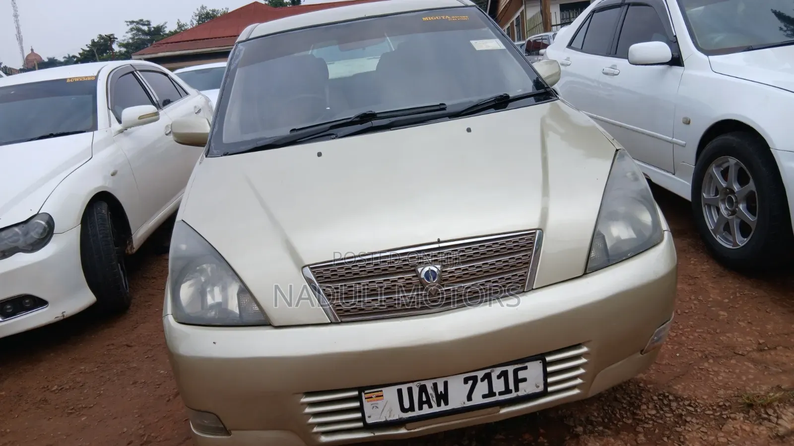 Toyota Opa 2005 Gold