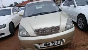 Toyota Opa 2005 Gold
