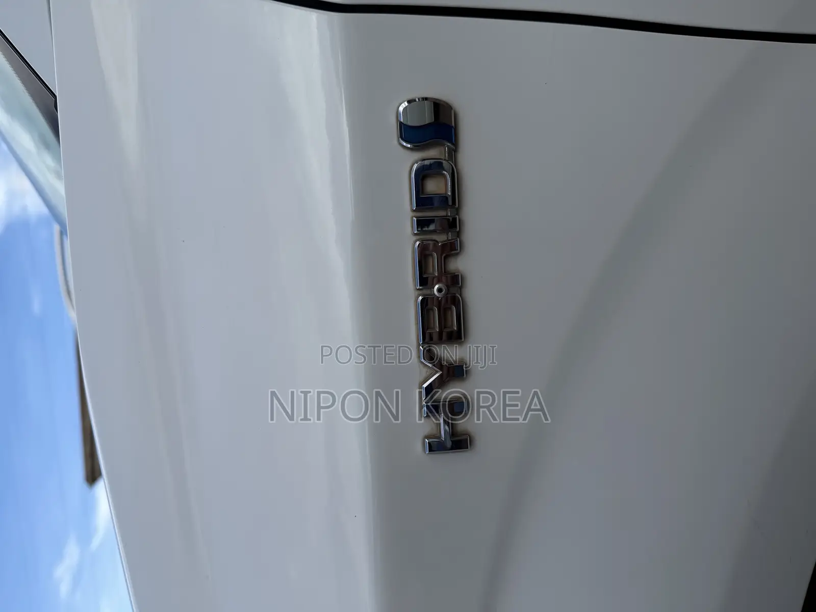 Toyota Corolla Fielder 1.5 Hybrid FWD 2017 White
