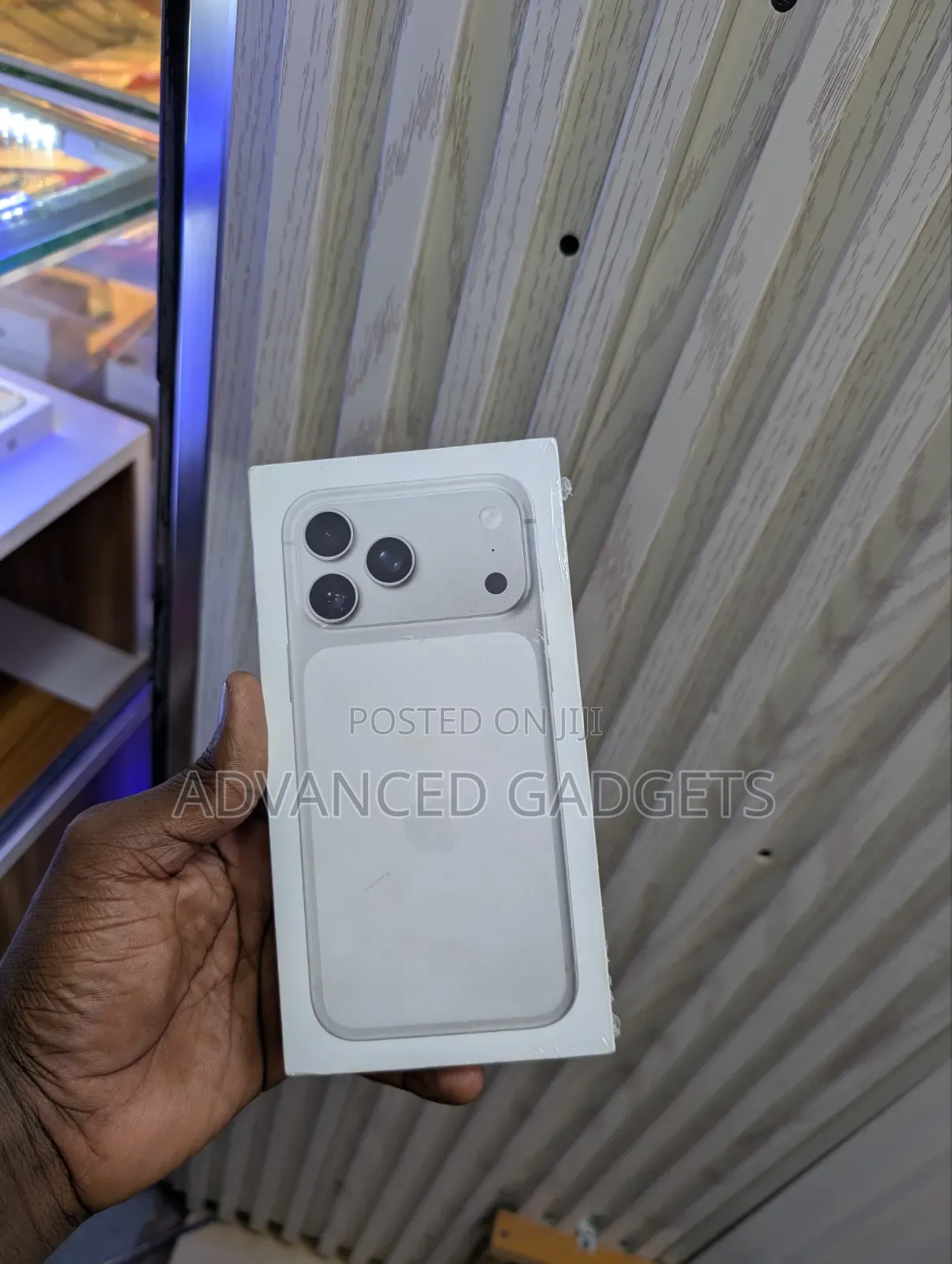 New Apple iPhone 17 Pro Max 256 GB White