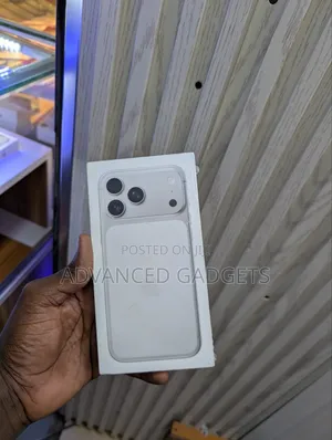 New Apple iPhone 17 Pro Max 256 GB White