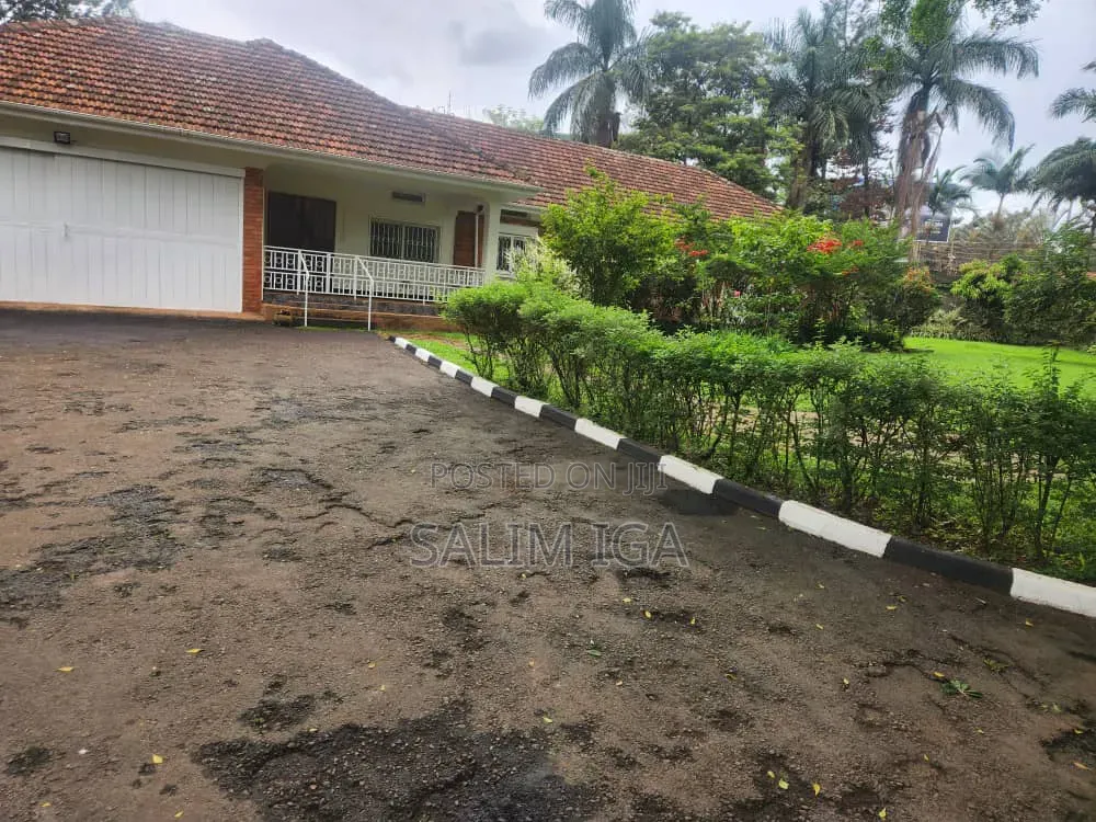 4bdrm Bungalow in Kololo Property, Central Division for rent