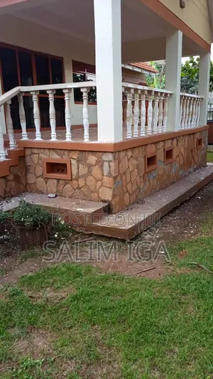 3bdrm Bungalow in Kololo Property, Central Division for rent