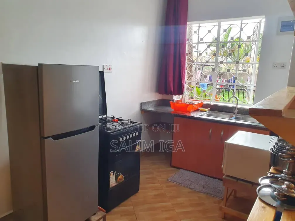 3bdrm Bungalow in Kololo Property, Central Division for rent