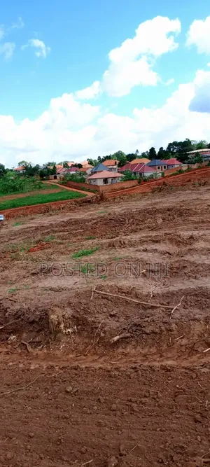50*100ft Plots at Ugx 55m to 60m Titled in Gayaza Makeke Titled