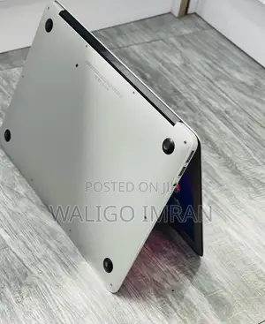 Laptop Apple MacBook Air 2012 4GB Intel Core i5 SSD 128GB