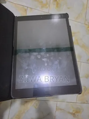 Apple iPad 10.2 (2019) 32 GB Gray