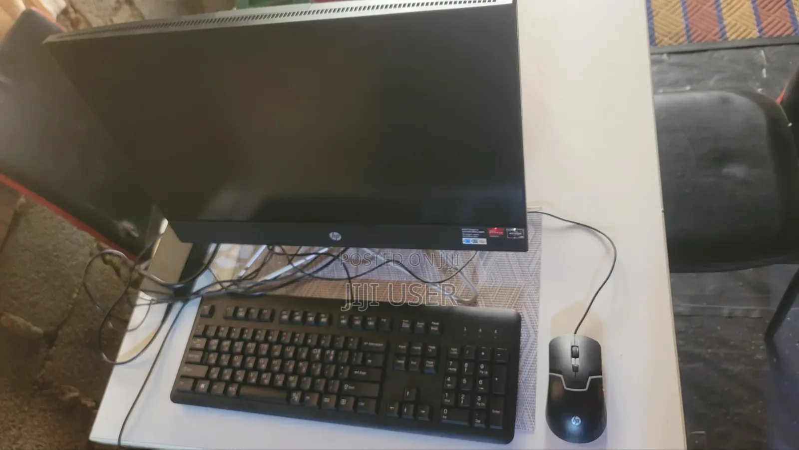 Desktop Computer HP 200 G4 22 All-in-One 8GB AMD Ryzen 3 SSHD+SSD 1T