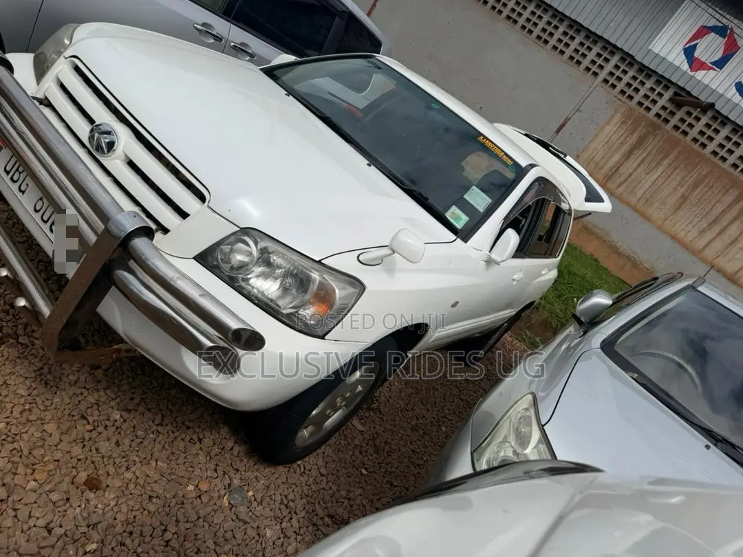Toyota Kluger 2007 White